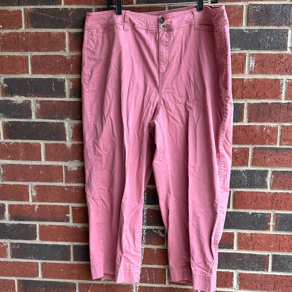 Lane Bryant Women's Pink Chinos   PM1 - Picture 1 of 4